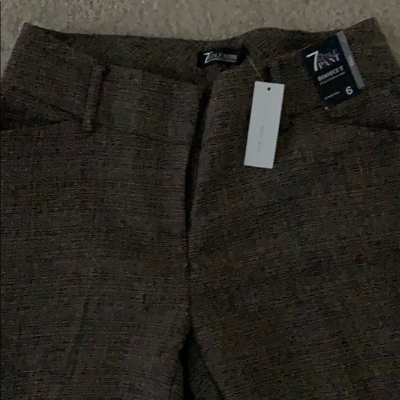 Pants - Picture 3 of 5